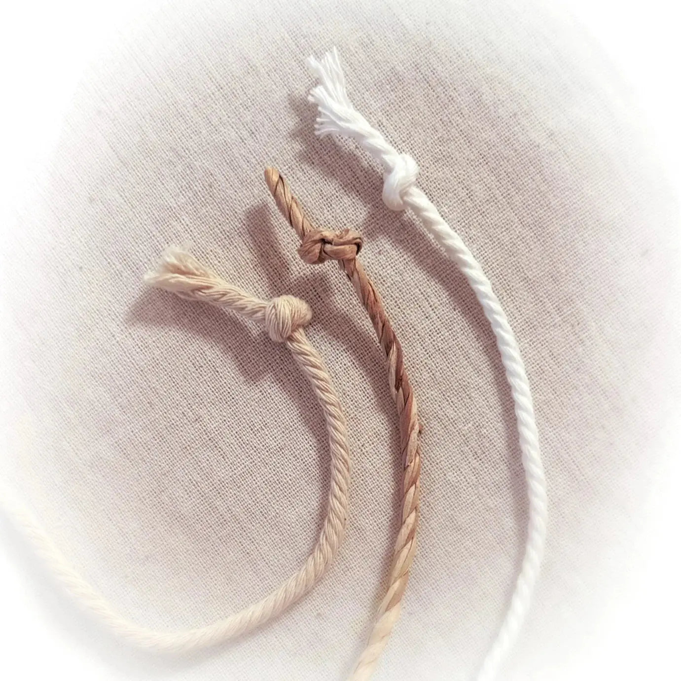 Peony's Tale - Scroll Edition - Artlyheart